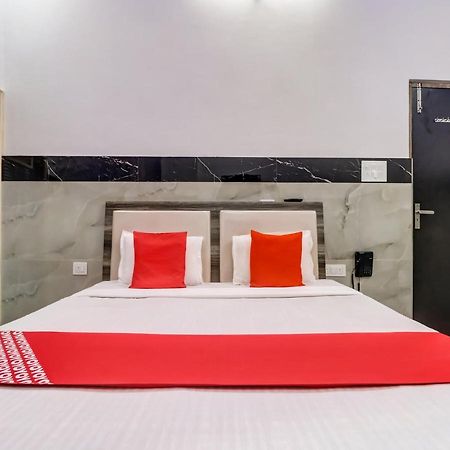 Oyo Flagship 83121 Hotel Rose Vip Saharanpur Extérieur photo