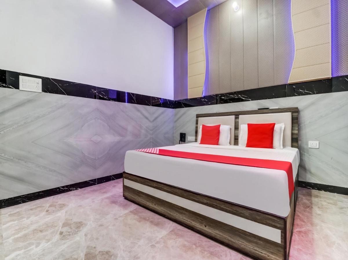 Oyo Flagship 83121 Hotel Rose Vip Saharanpur Extérieur photo