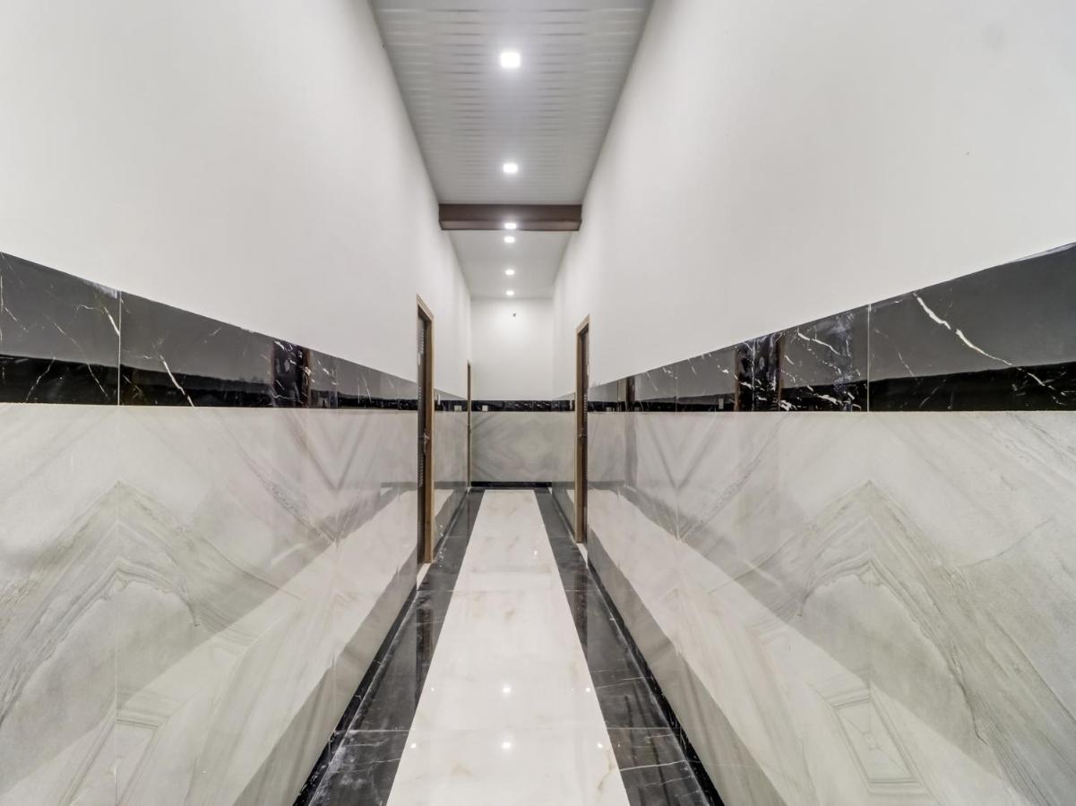 Oyo Flagship 83121 Hotel Rose Vip Saharanpur Extérieur photo