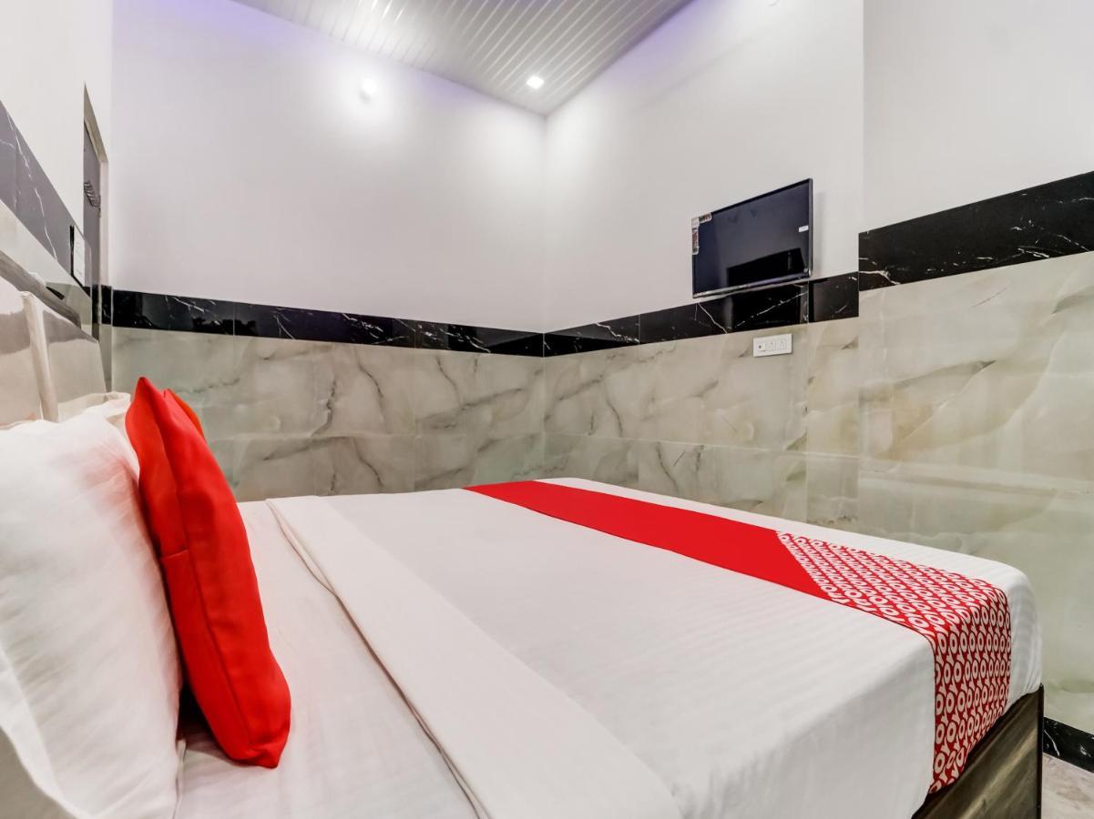 Oyo Flagship 83121 Hotel Rose Vip Saharanpur Extérieur photo